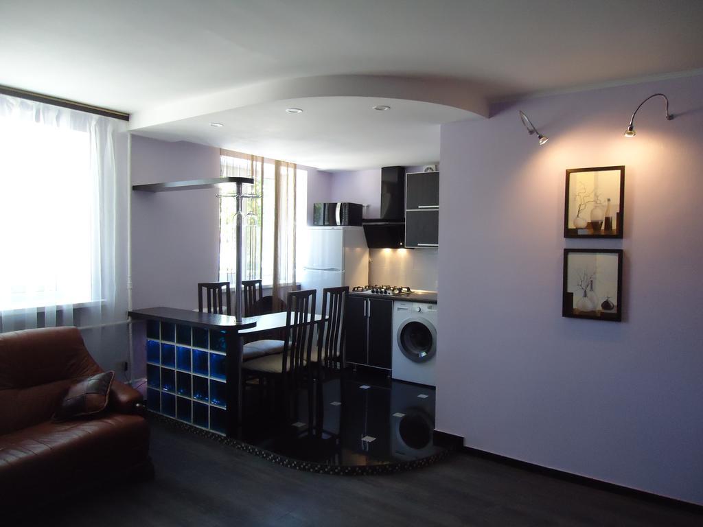 Apartment On Sovetskaya 103 Bobruisk Exterior foto